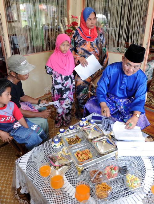 RAYA_YB
