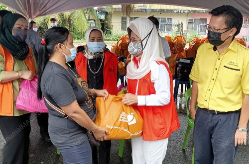 DATUK SERI FATIMAH ABDULLAH