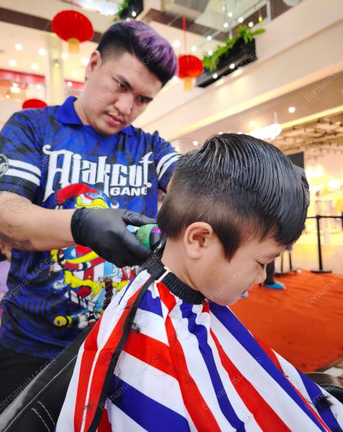 GUNTING RAMBUT