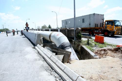SK08_15062012_JAMBATAN