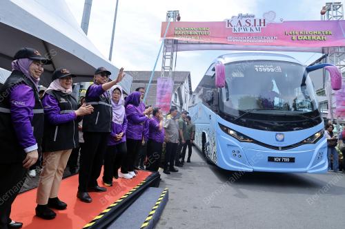 TAN SRI ABANG JOHARI TUN OPENG