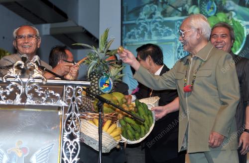SK08_15112013_HARI_PELADANG