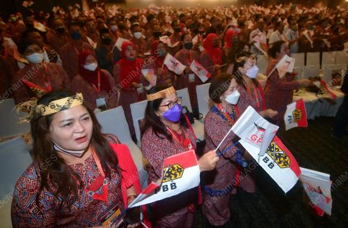 TAN SRI ABANG JOHARI TUN OPENG