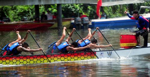 SK08_19092015_PERAHU_NAGA