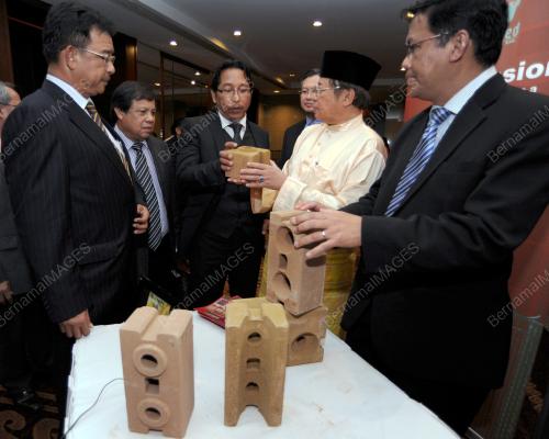 SK08_20072012_MOU_BINAAN
