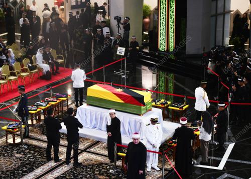 ALLAHYARHAM TUN ABDUL TAIB MAHMUD