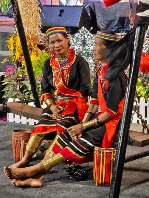 PERHIASAN GELANG