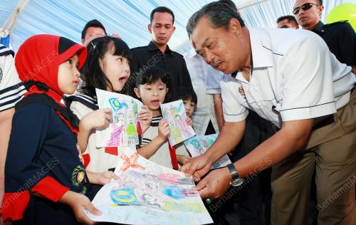 MUHYIDDIN MOHD YASSIN