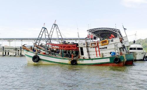 SK08_24042015_NELAYAN_VIETNAM