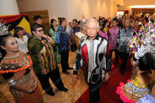 SK08_30032015_MAKAN_MALAM