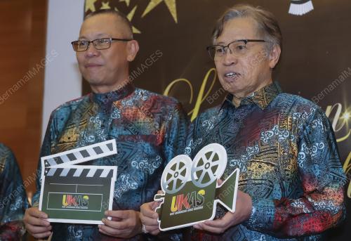 TAN SRI ABANG JOHARI TUN OPENG