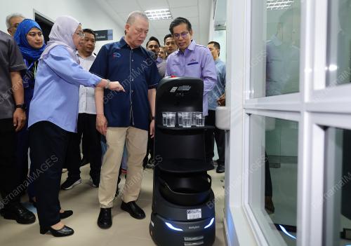 DATUK AMAR FADILLAH YUSOF