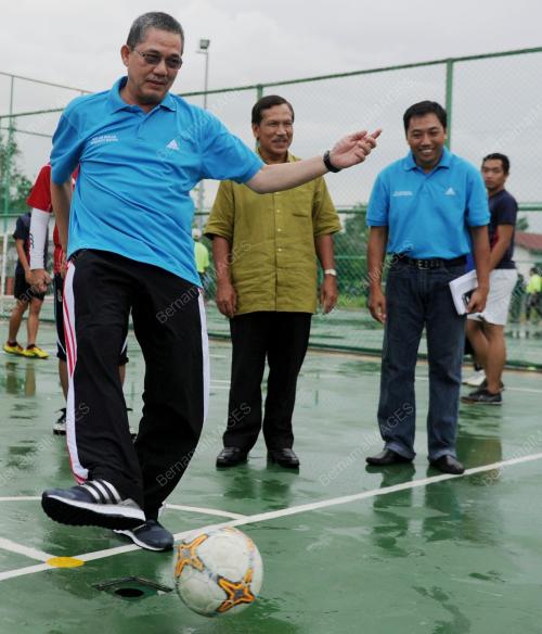 SK09_01122013_FUTSAL