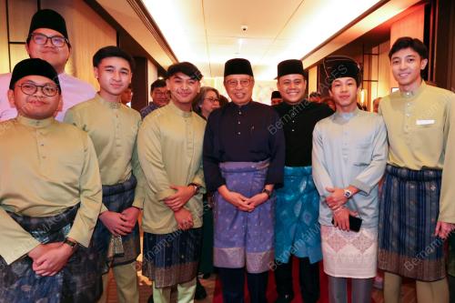 TAN SRI ABANG JOHARI TUN OPENG