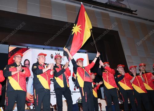 TAN SRI ABANG JOHARI TUN OPENG