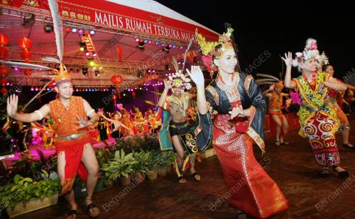 SK09_05022011_CINA_TERBUKA