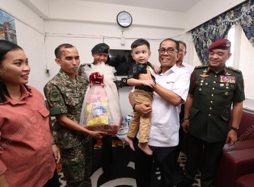 DATUK SERI KHALED NORDIN