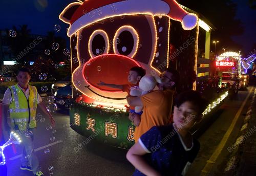 SK09_08122018_KRISMAS_PARADE_BN201812075777