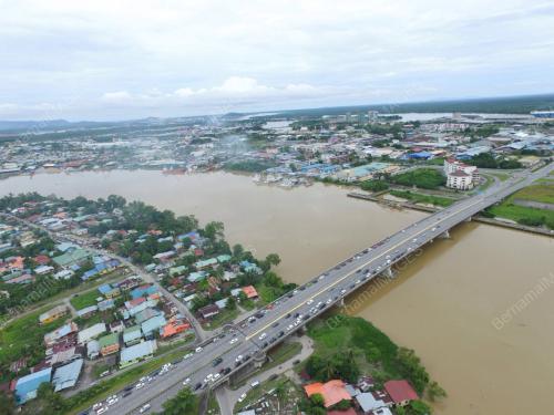 SK09_10022016_BANJIR