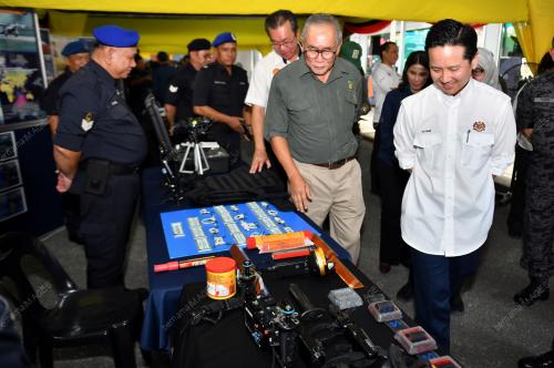 DATUK LEN TALIF SALLEH