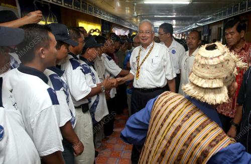 MOHD NAJIB TUN ABDUL RAZAK