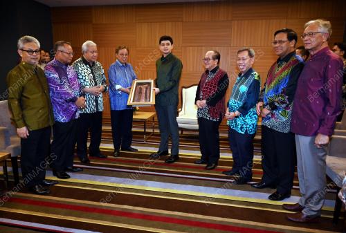 TENGKU HASANAL IBRAHIM ALAM SHAH