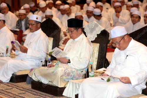 TAN SRI ABANG JOHARI TUN OPENG