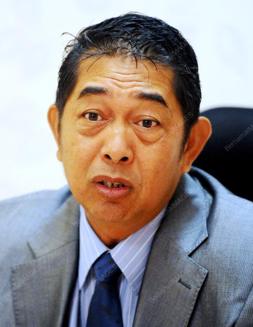 TUN ABANG MUHAMMAD SALAHUDDIN