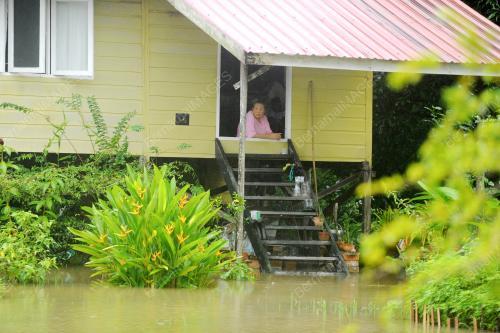 SK09_21022016_BANJIR