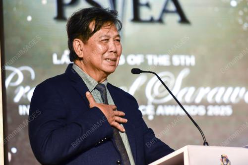 DATUK DR MALCOLM MUSSEN LAMOH