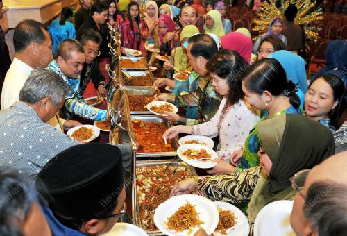 RAMAH TAMAH AIDILFITRI