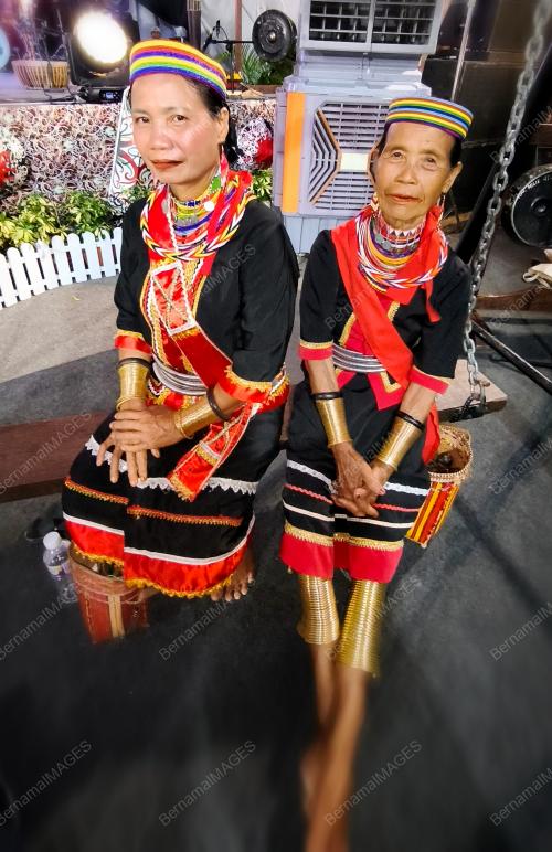 PERHIASAN GELANG