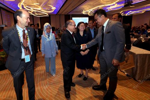 DATUK AMAR DOUGLAS UGGAH EMBAS