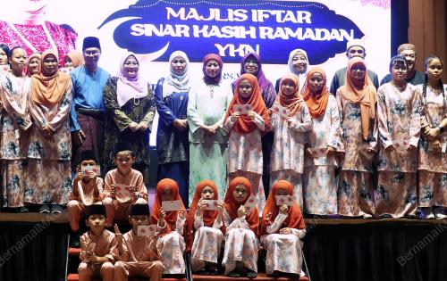 DATUK SERI NANCY SHUKRI
