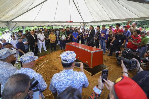 MANGSA NAHAS HELIKOPTER TLDM LUMUT