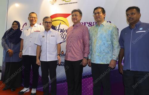 FAHMI FADZIL