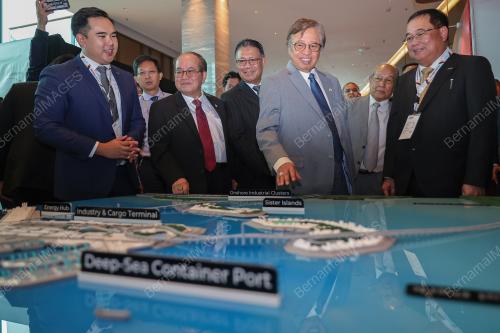 TAN SRI ABANG JOHARI TUN OPENG