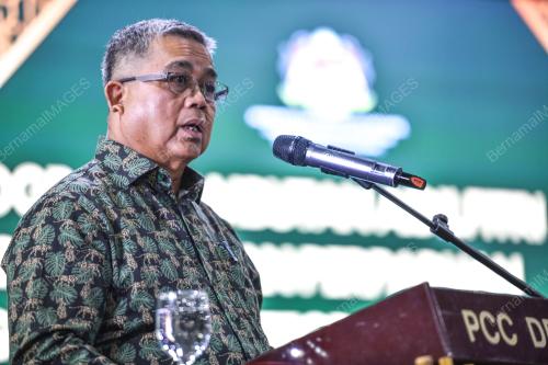 DATUK AARON AGO DAGANG