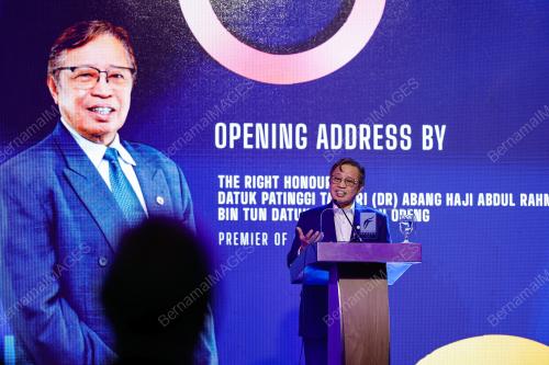 TAN SRI ABANG JOHARI TUN OPENG