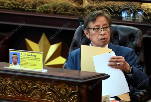 TAN SRI ABANG JOHARI TUN OPENG