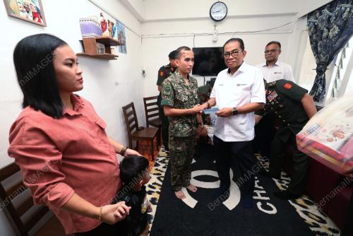 DATUK SERI KHALED NORDIN