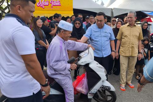 DATUK SERI FADILLAH YUSOF