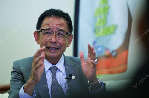 DATUK SERI ABDUL KARIM RAHMAN HAMZAH