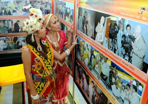 SK10_11032013_PAMERAN