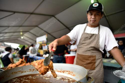 BAZAR RAMADAN KUBAH RIA