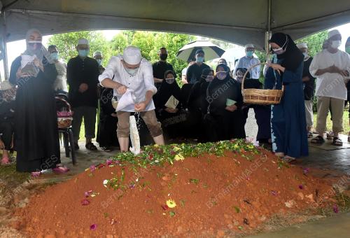 IBU FADILLAH MENINGGAL