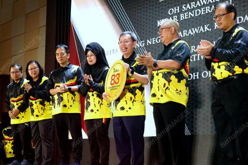 DATUK SERI DR SIM KUI HIAN