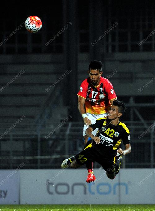 SK10_17102015_BOLA