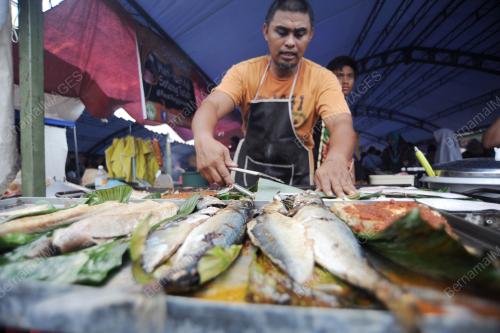 SK10_18062015_BAZAR_SATOK