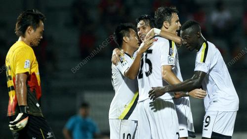 SK10_23062012_BOLASEPAK